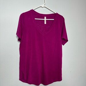 Athleta V-Neck Magenta Top